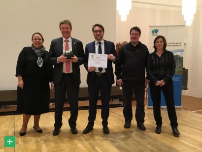 Auf den Petersberger Naturparkgesprächen in Bonn wurde der Naturpark Nordeifel mit dem 1. Platz im Landeswettbewerb &quot;Naturparkwettbewerb.2018.NRW&quot; durch Umweltministerin Frau Ursula Heinen-Esser ausgezeichnet. <span class="copy">&copy; S. Wagner</span>