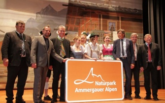 Feierlicher Festakt zur Gründung des Naturparks Ammergauer Alpen <span class="copy">&copy; Verband Deutscher Naturparke</span>