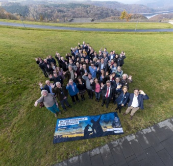 Lebendige Sternenregion: rund 60 Teilnehmende informierten sich beim Auftakt über Beteiligungsmöglichkeiten im Projekt "Unterm Sternenzelt - Eifel bei Nacht".