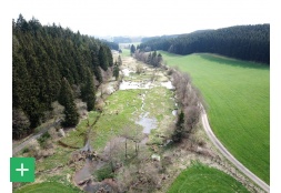 Luftbild des Ihrenbachtals <span class="copy">&copy; Moritz Schäfer / Biberzentrum Rheinland-Pfalz</span>