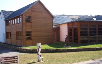  <span class="copy">&copy; Holzkompetenzzentrum</span>